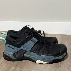 Salomon X ULTRA 4 GORE-TEX Women's Size 6 Black/Stormy Weather / Opal Blue Size